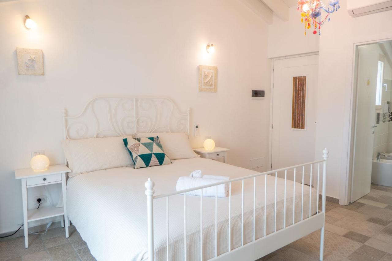 Almasarda Hotel Олбия Екстериор снимка