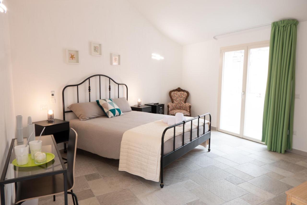 Almasarda Hotel Олбия Екстериор снимка
