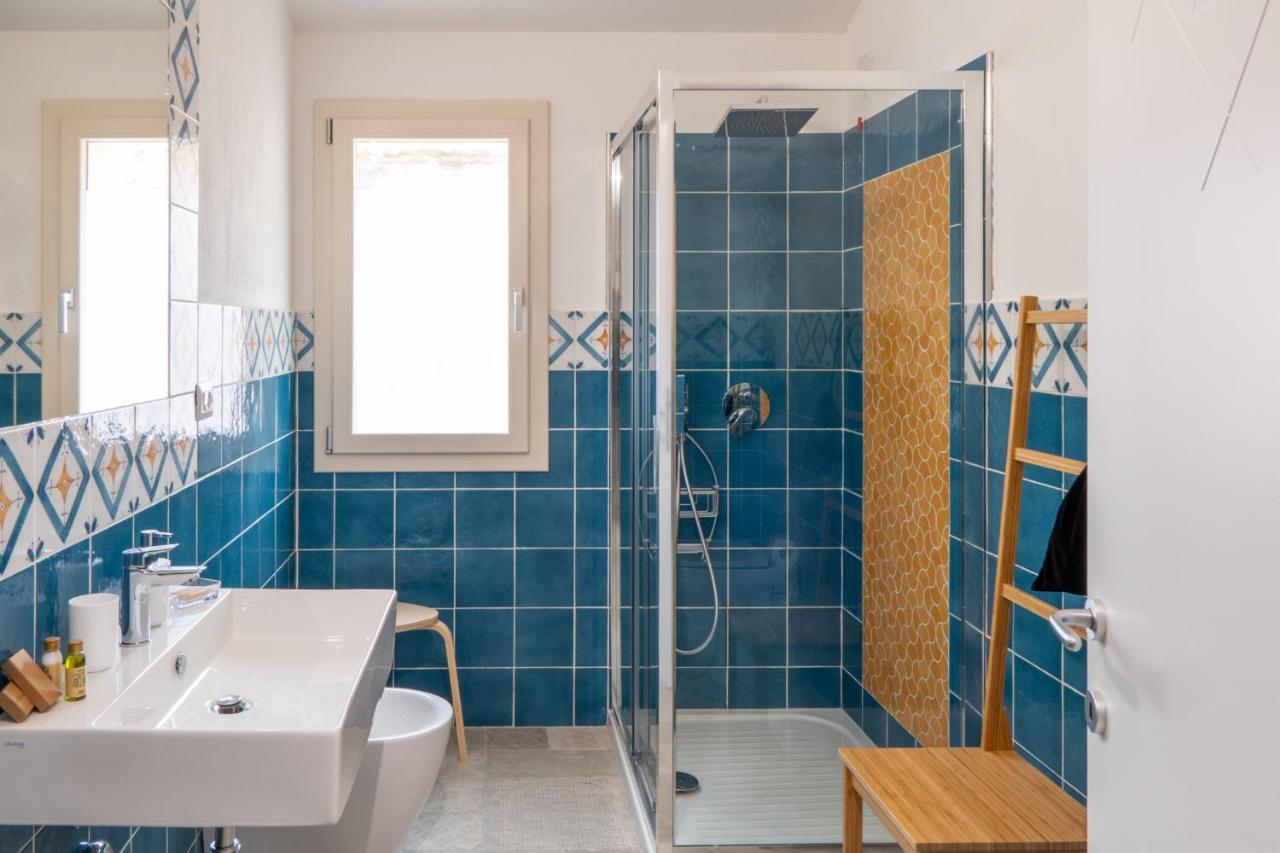 Almasarda Hotel Олбия Екстериор снимка