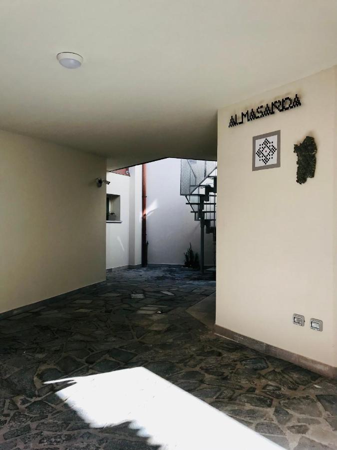 Almasarda Hotel Олбия Екстериор снимка